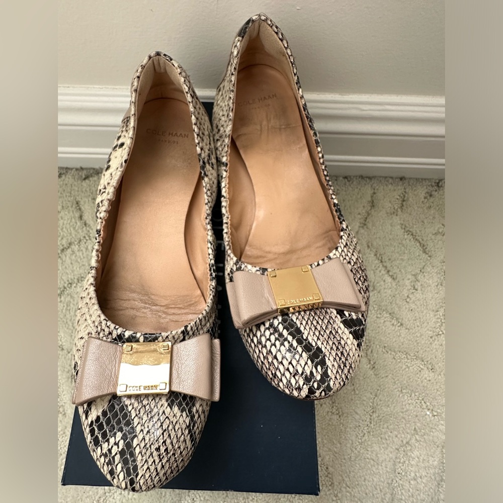 Cole Haan Tali Bow flat in snake skin print!